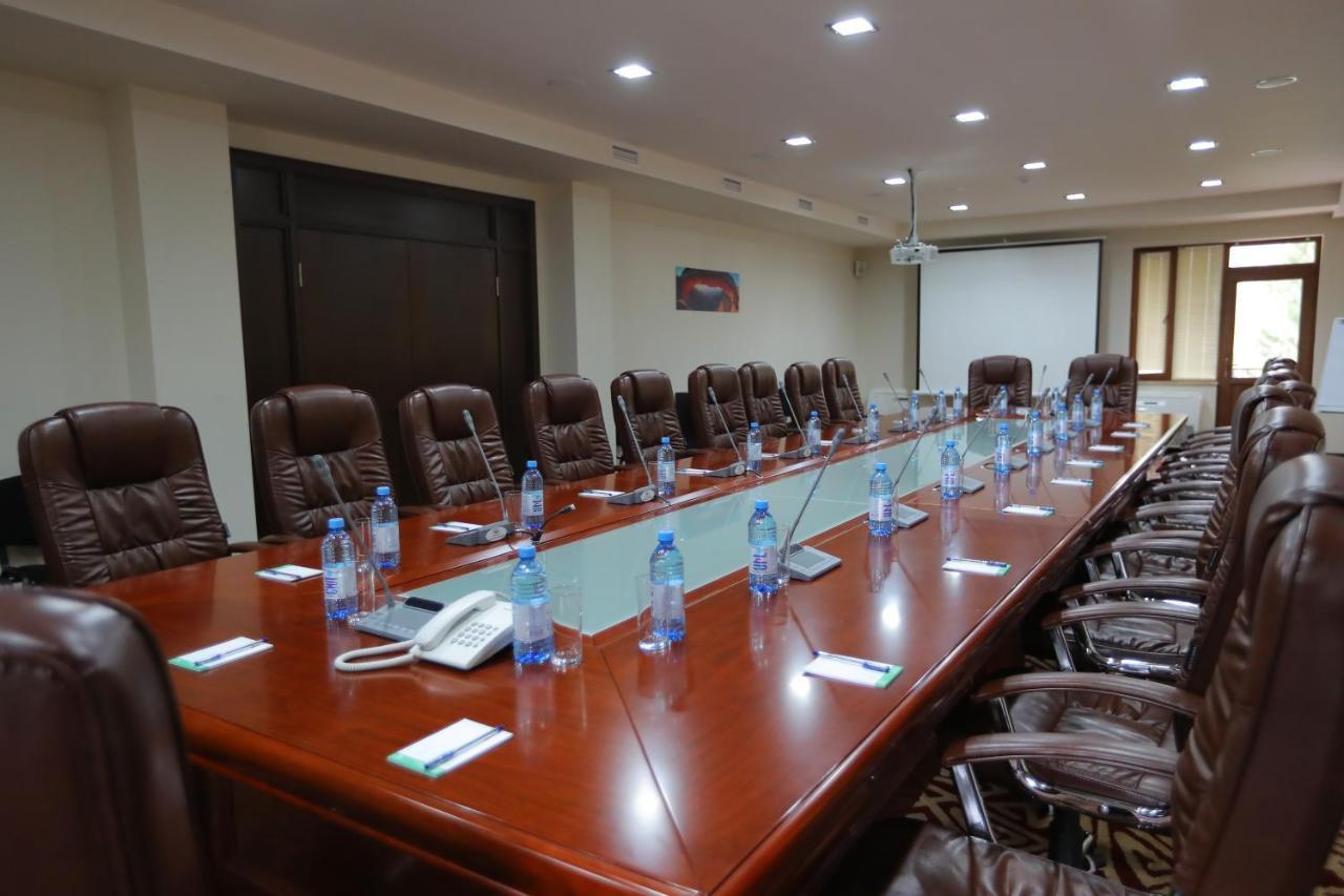 Aghveran Ararat Resort Hotel Arzakan Екстер'єр фото